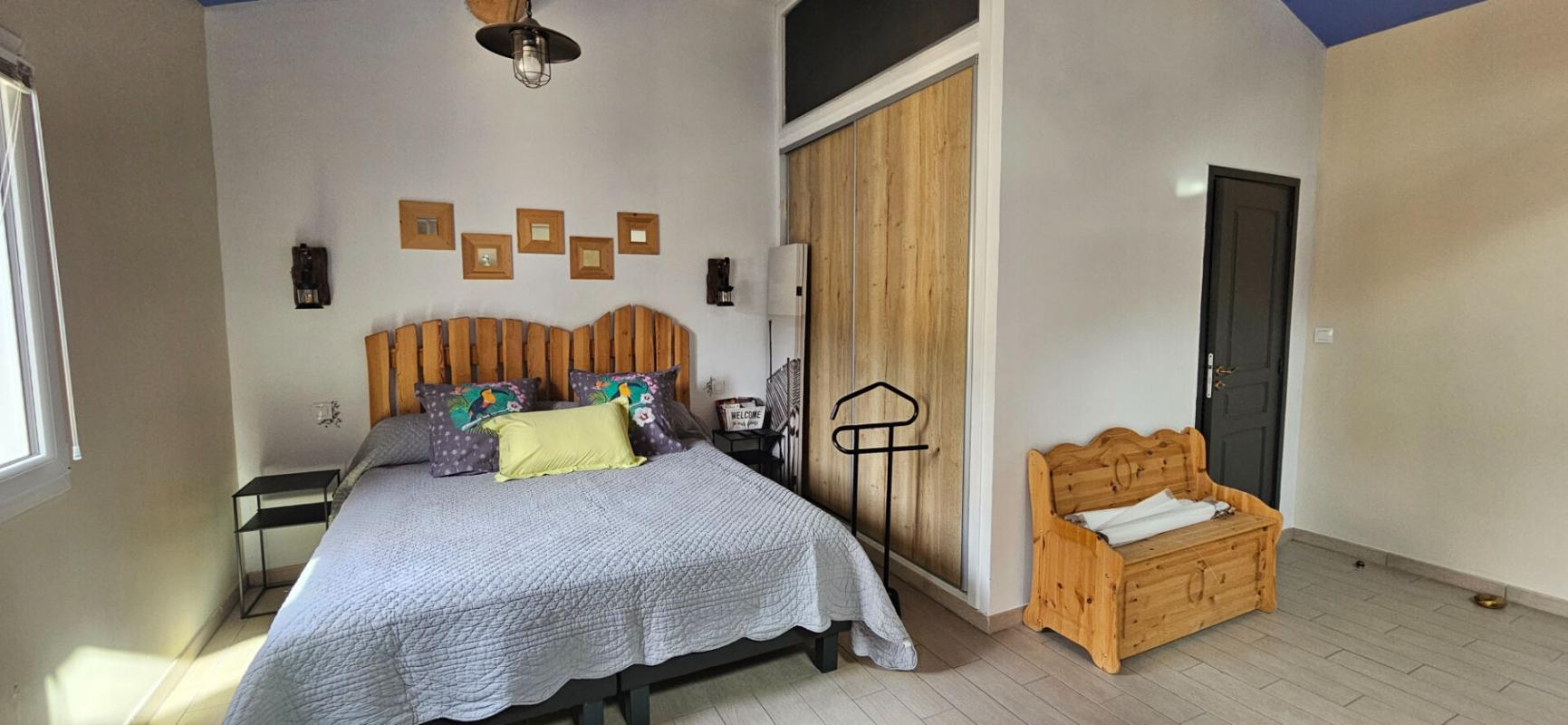 VINS-SUR-CARAMY PROPRIETE  VINS SUR CARAMY 11