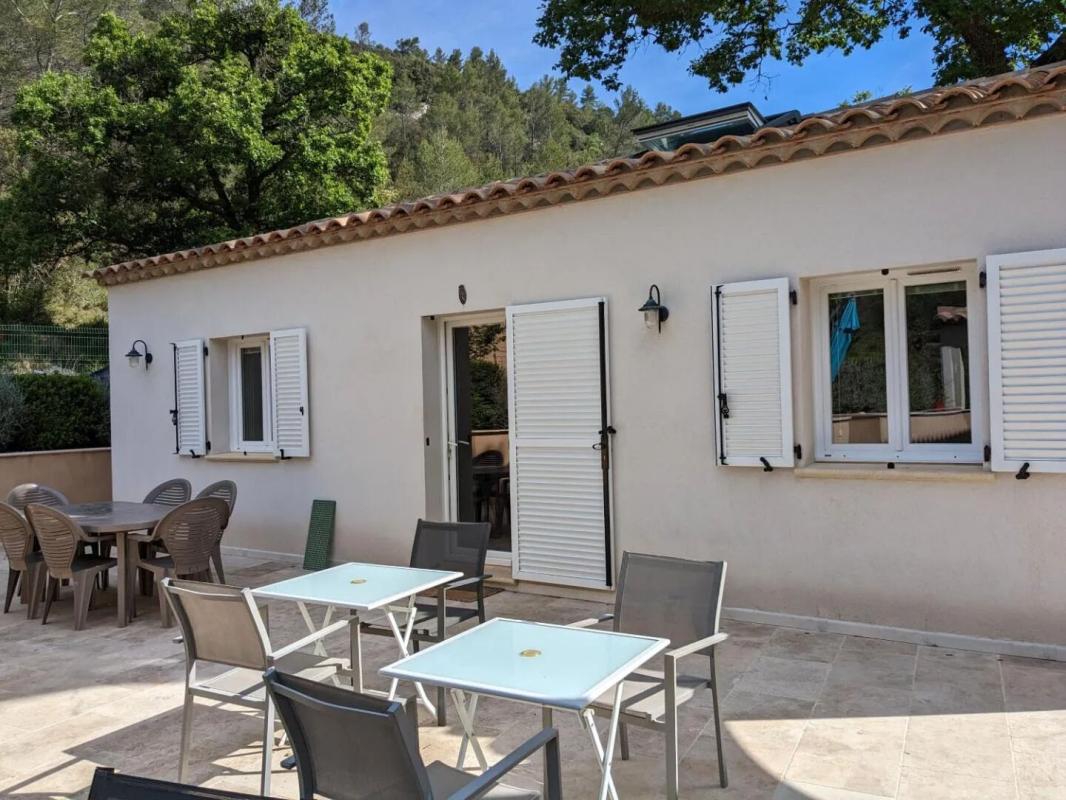 VINS-SUR-CARAMY PROPRIETE  VINS SUR CARAMY 12