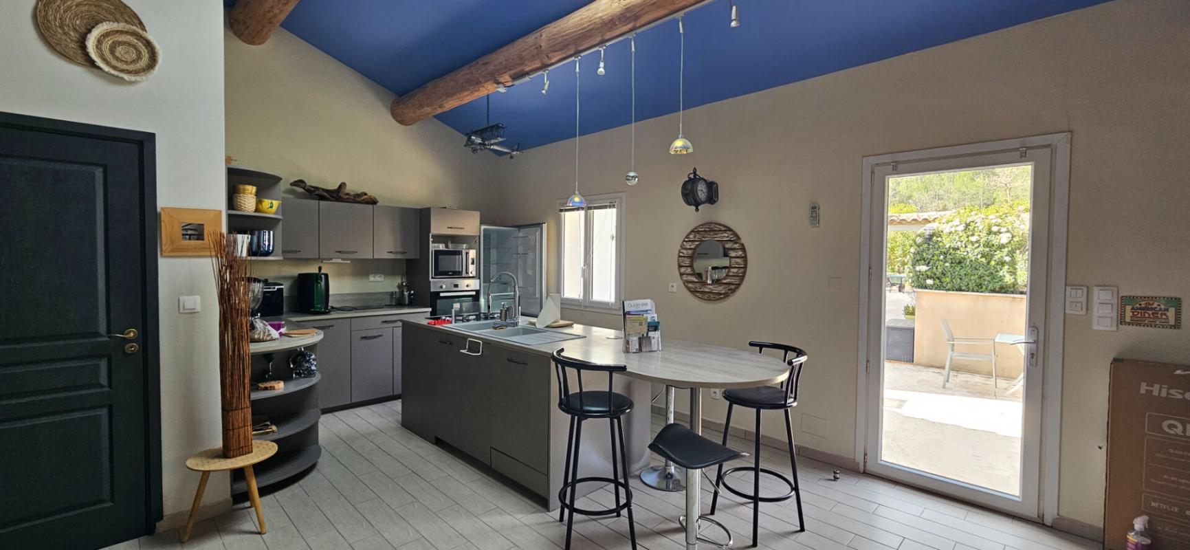 VINS-SUR-CARAMY PROPRIETE  VINS SUR CARAMY 13