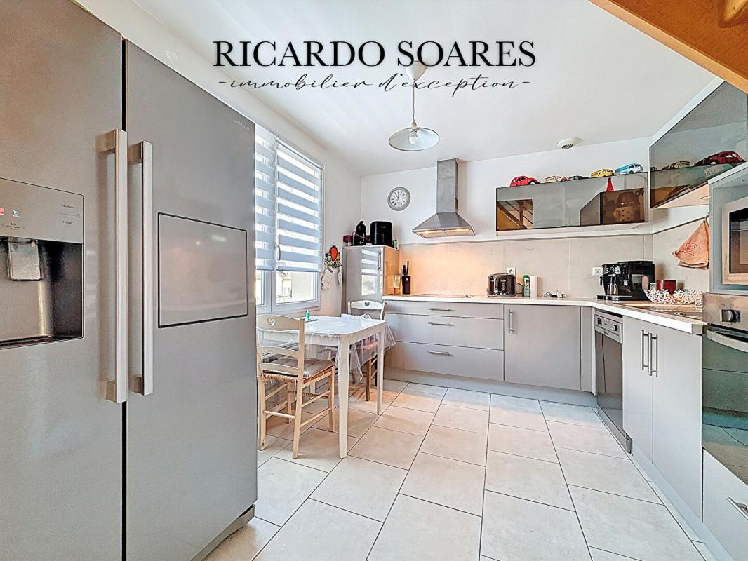 MONCHY-SAINT-ELOI 60290 MONCHY-SAINT-ELOI - MAISON FAMILIALE 164m2 au sol / 4 ou 5 CHAMBRES / 2 GARAGES / JARDIN 6