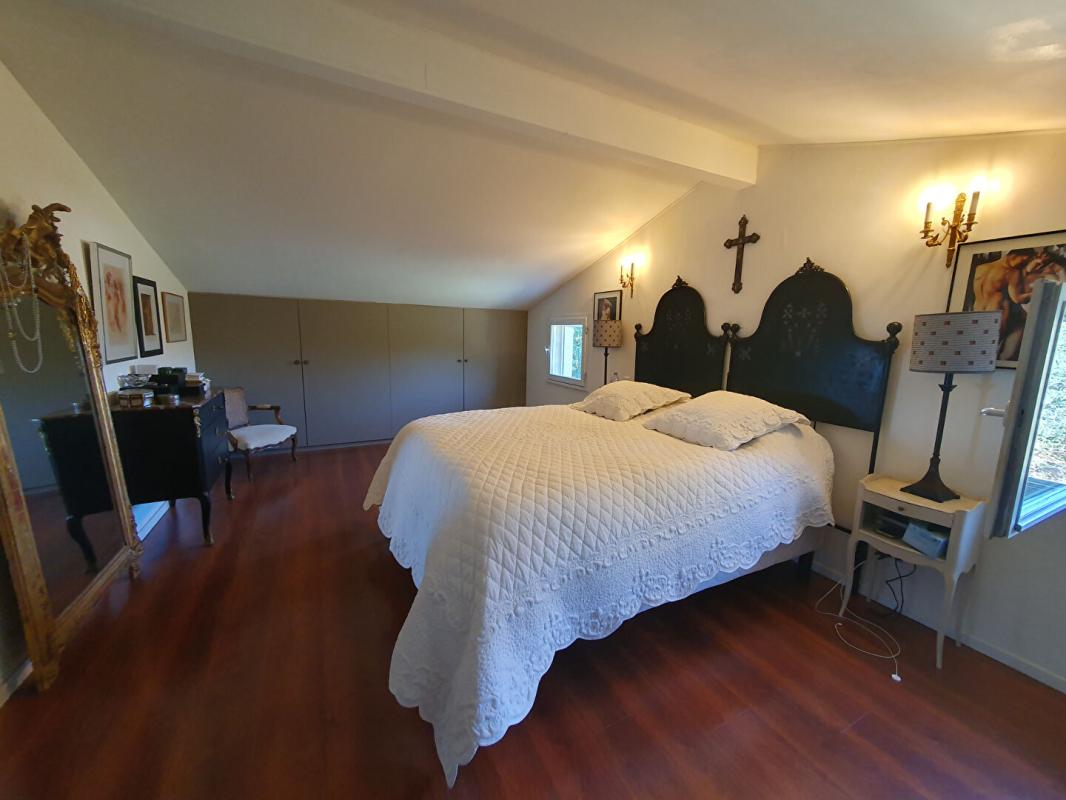 UZES Élégante villa aux portes d'Uzès , Environnement naturel d'exception 10