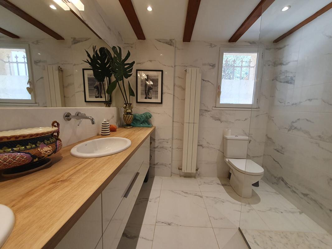 UZES Élégante villa aux portes d'Uzès , Environnement naturel d'exception 11