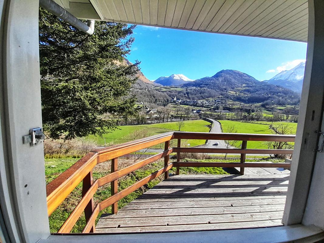 LARUNS Chalet en bois avec vue sur les Pyrénées 14