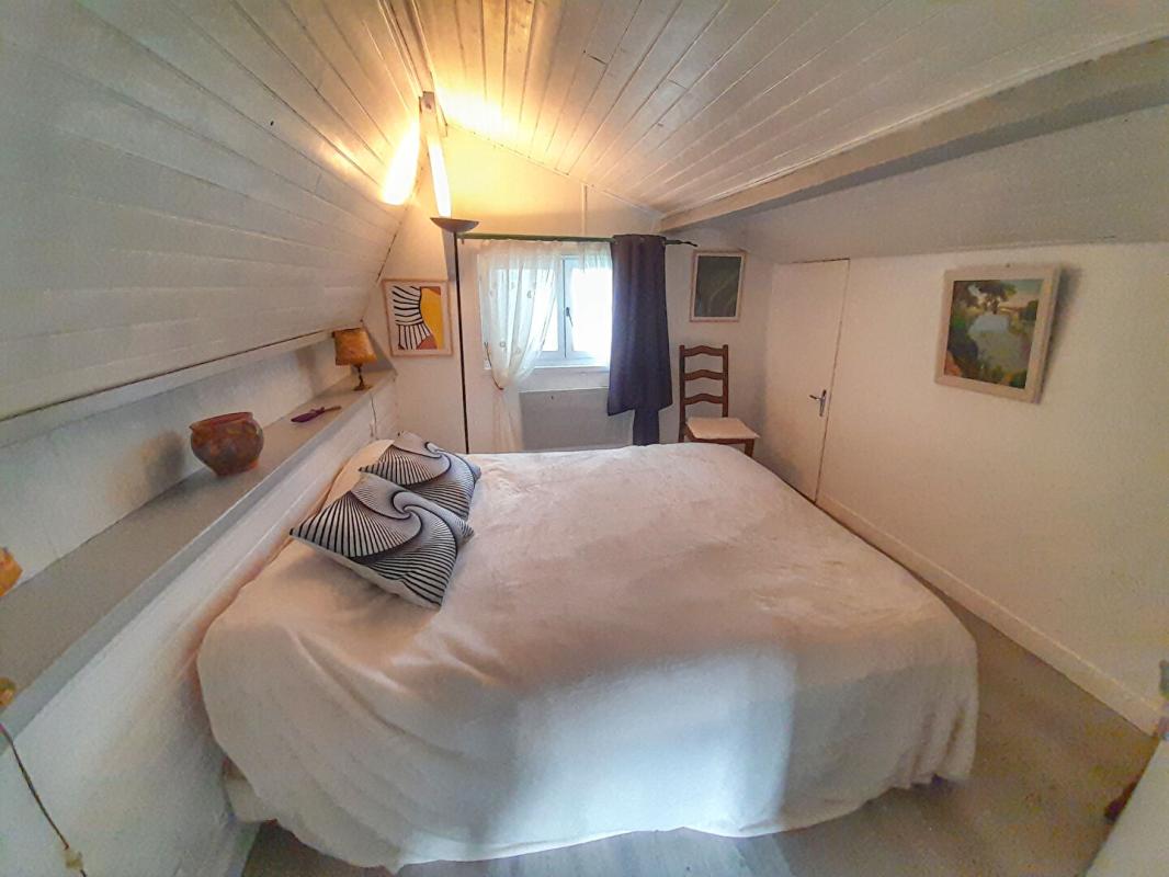 LARUNS Chalet en bois avec vue sur les Pyrénées 16