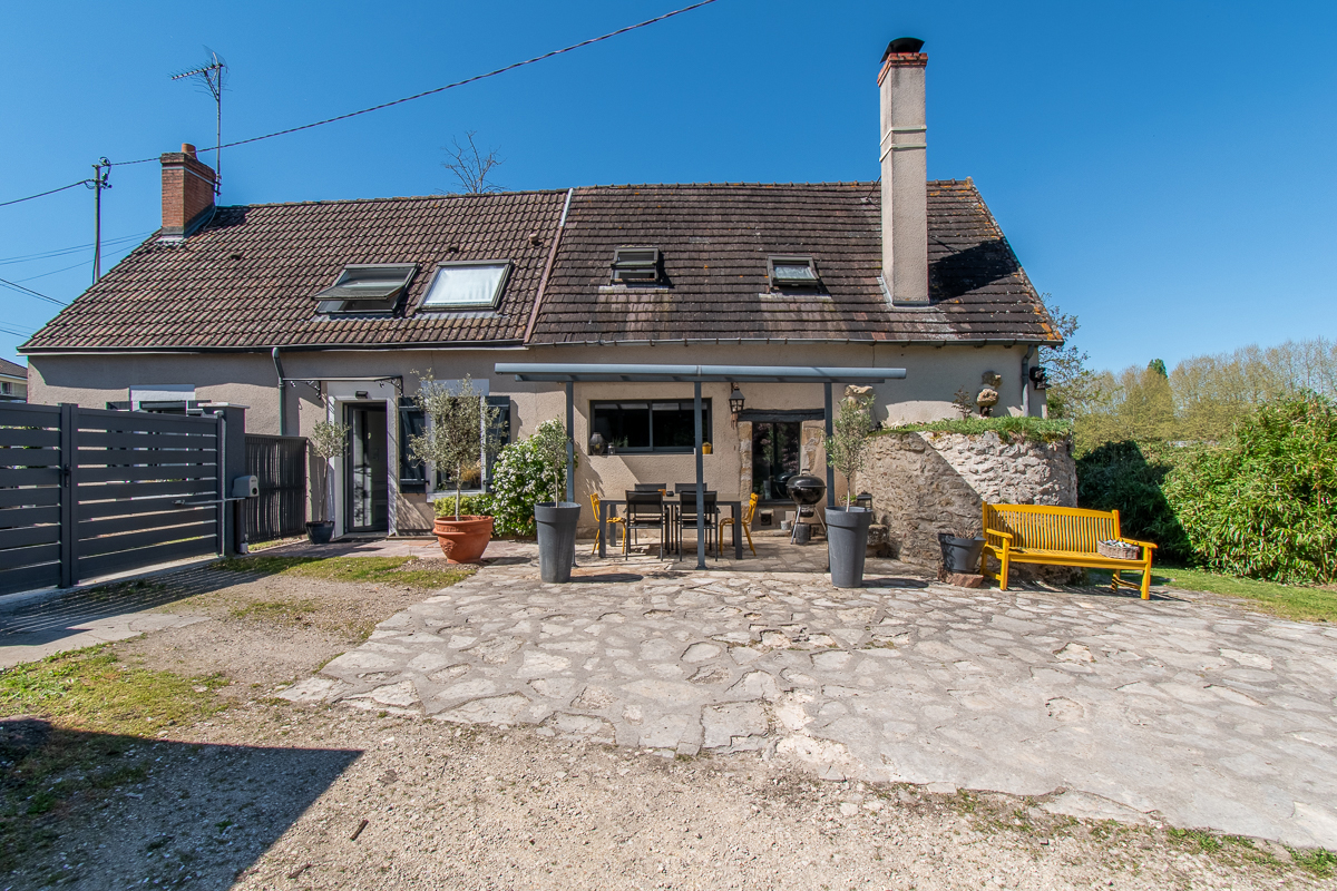 VIERZON Maison Vierzon 6 pièce(s) 120 m2 17