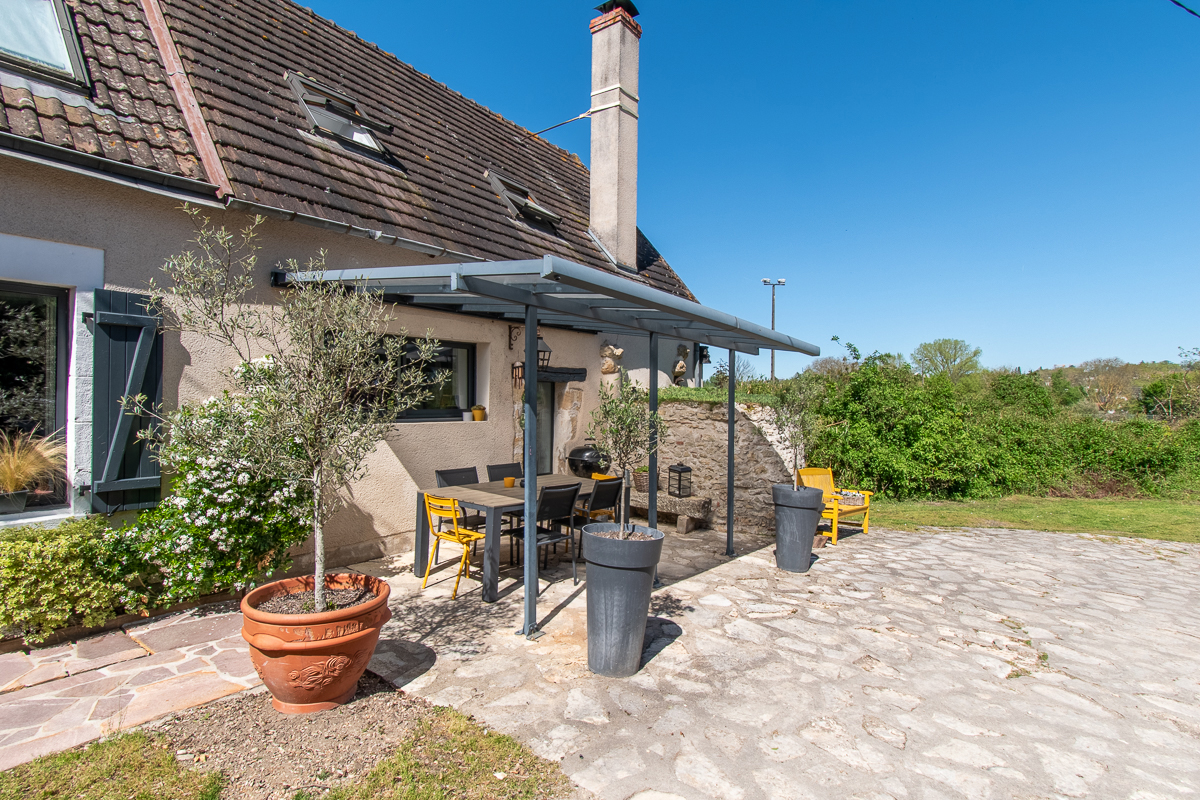 VIERZON Maison Vierzon 6 pièce(s) 120 m2 18