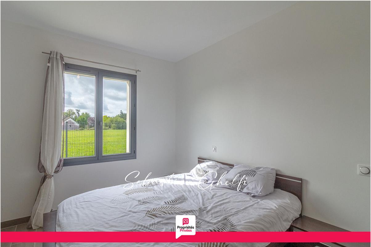 ROMORANTIN-LANTHENAY belle villa de plain-pied avec piscine- 4 chambres dont 1 suite-double garage 12