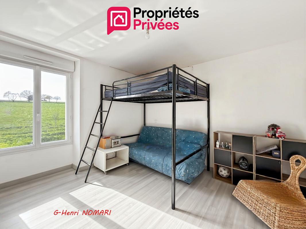 POUANCE Maison à Pouancé Ombree D Anjou 6 pièce(s) 140 m2 - 4 Chambres 12