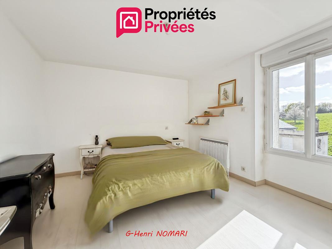 POUANCE Maison à Pouancé Ombree D Anjou 6 pièce(s) 140 m2 - 4 Chambres 13