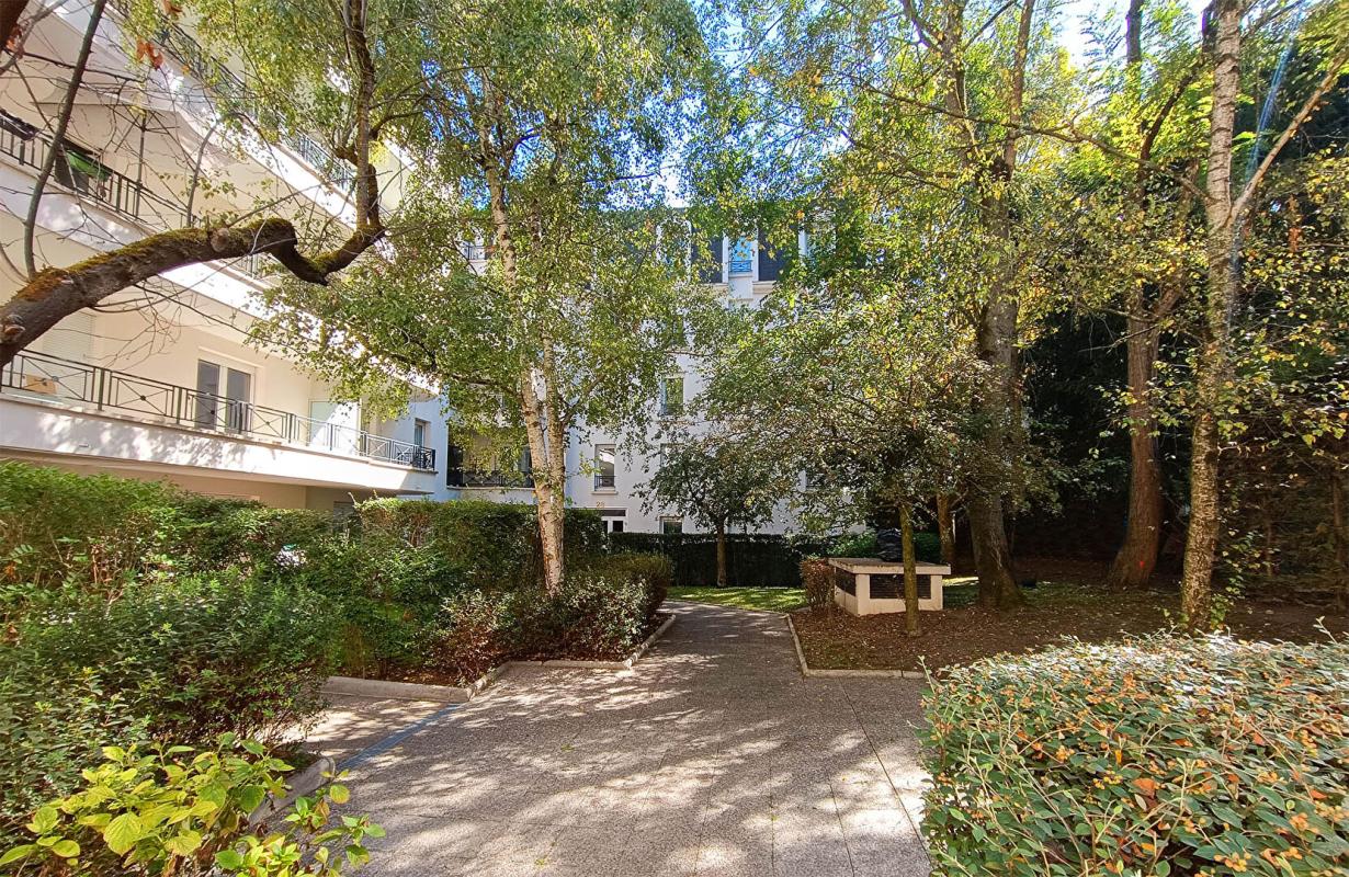 ROSNY-SOUS-BOIS Appartement 4 pièces 80 m2 (Rosny Sous Bois 93110) 9