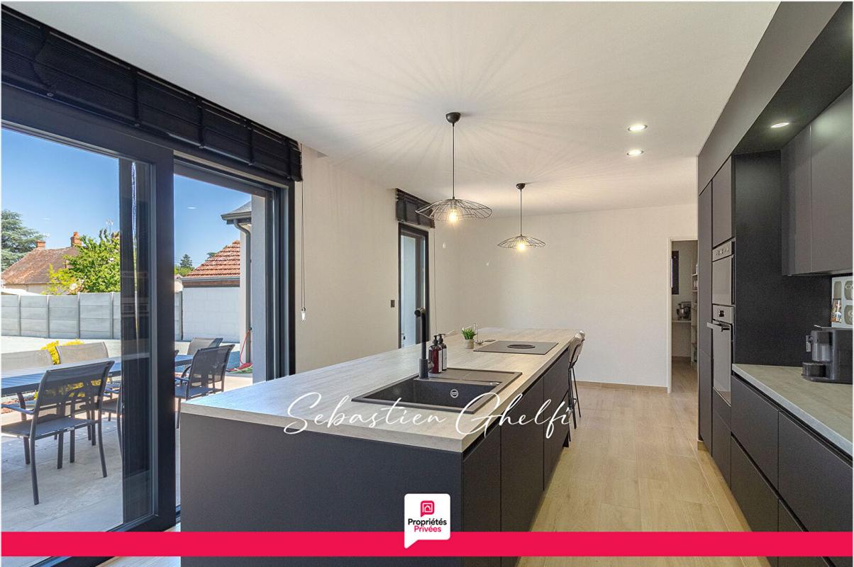 ROMORANTIN-LANTHENAY Romorantin- 41200-belle maison de plain-pied avec 4 chambres 5