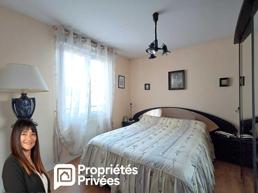 RIORGES Riorges T3 de 80.6 m2 + terrasse, garage et ascenseur 4