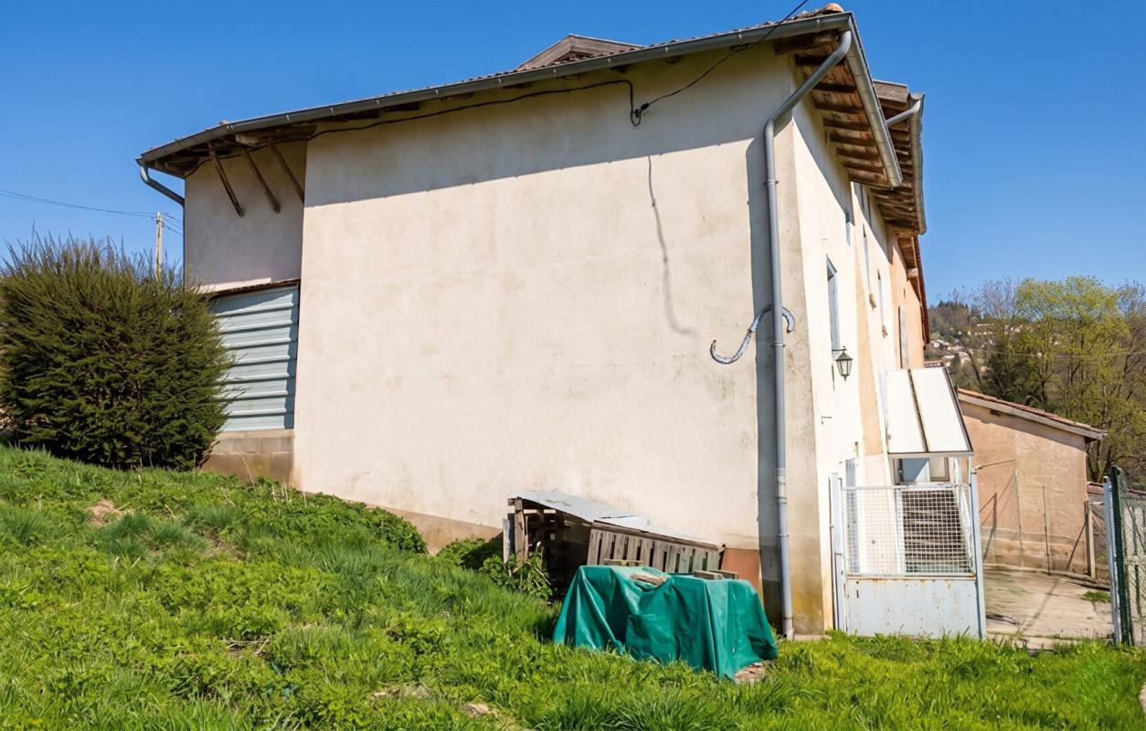 VIOLAY Charme et Potentiel au Coeur de la Nature à Violay 17