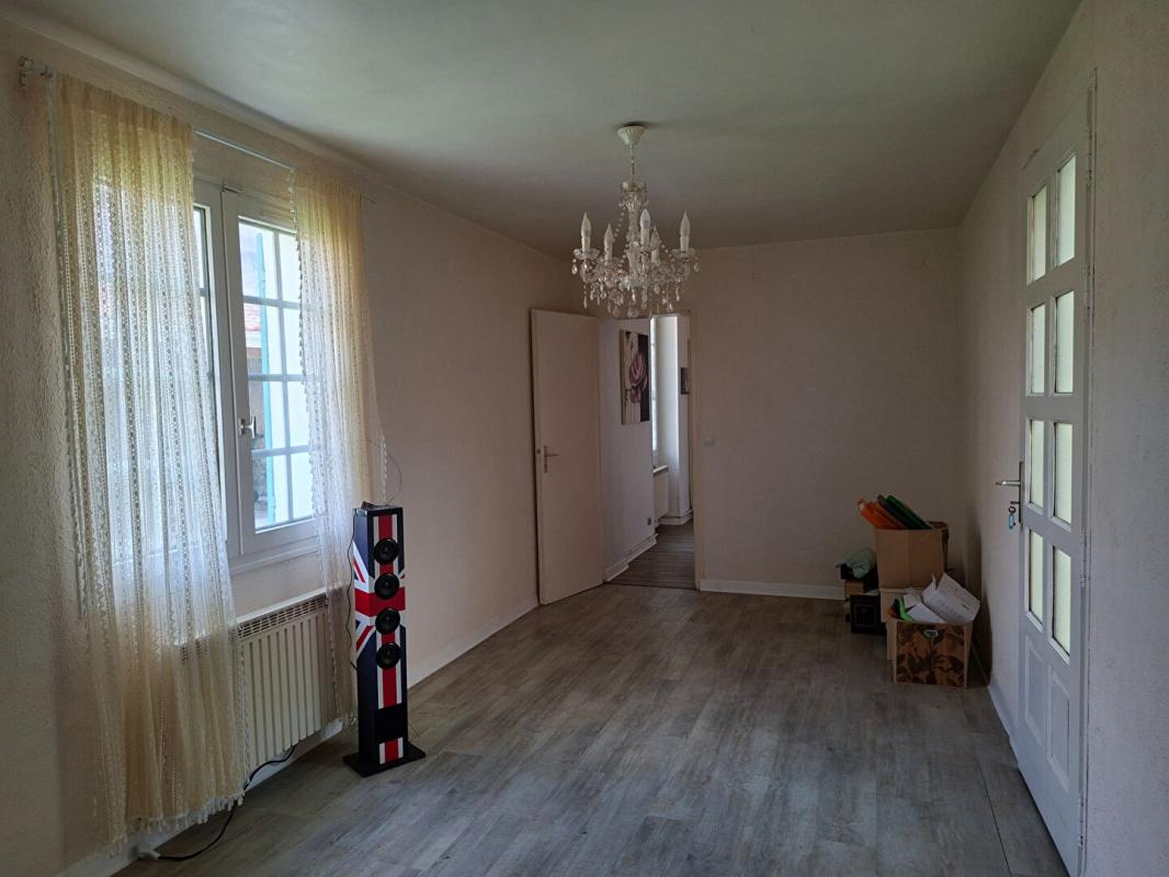 SAINT-ESTEPHE jolie maison pierre vue sur l estuaire de la Gironde SAINT-Estèphe 7