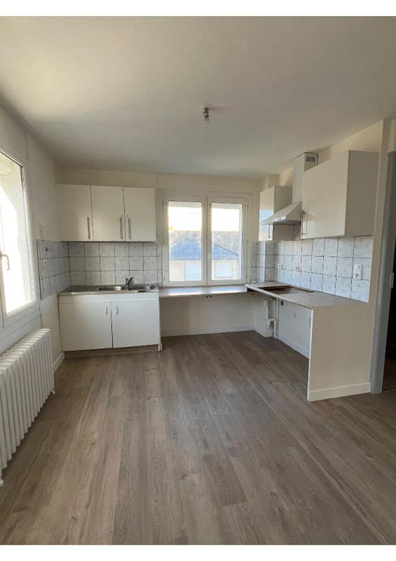 SABLE-SUR-SARTHE Maison Sable Sur Sarthe 6 pièce(s) 115 m2 2