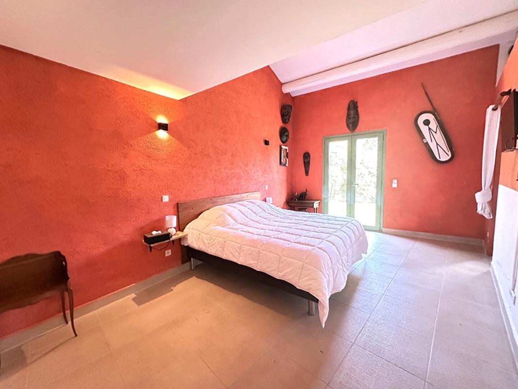 GRANS Domaine d'exception à Grans 10