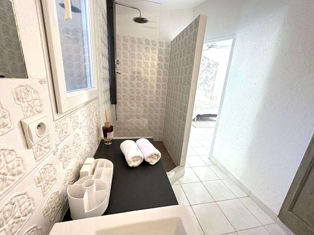 GRANS Domaine d'exception à Grans 17