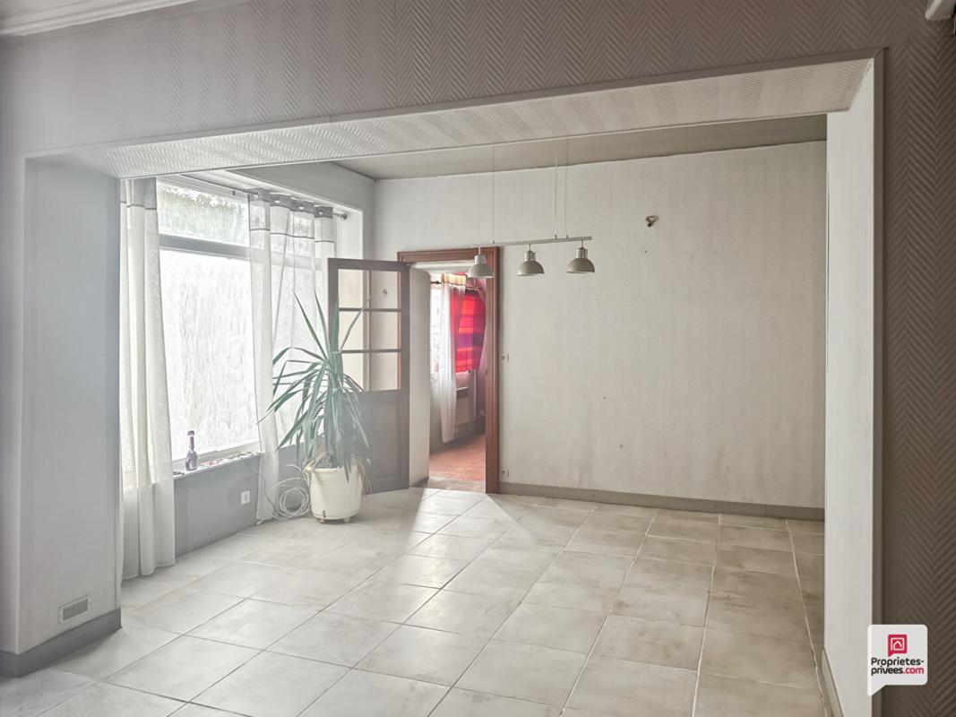 PRECIGNE Maison Precigne 10 pièce(s) 211 m2 2