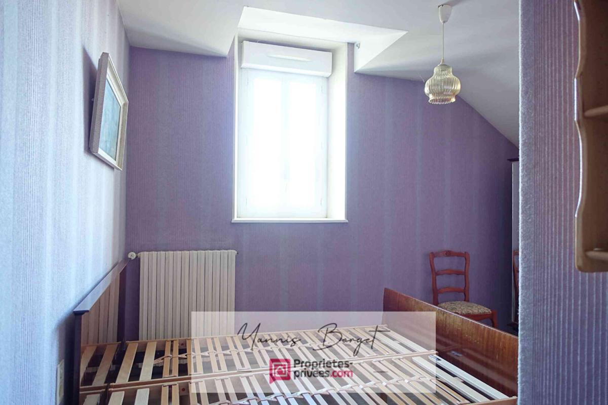 LES BROUZILS Ensemble immobilier avec logement indépendant, PISCINE et dépendance 12