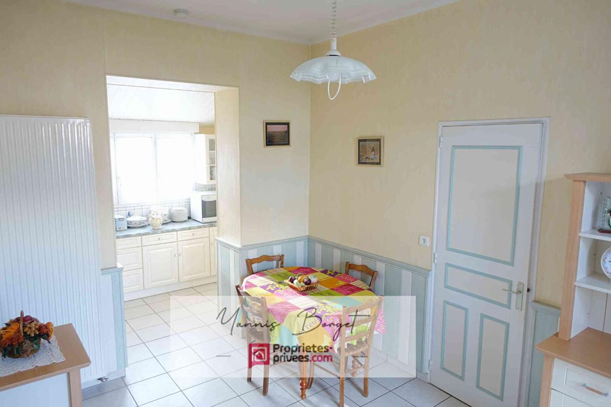 LES BROUZILS Ensemble immobilier avec logement indépendant, PISCINE et dépendance 16