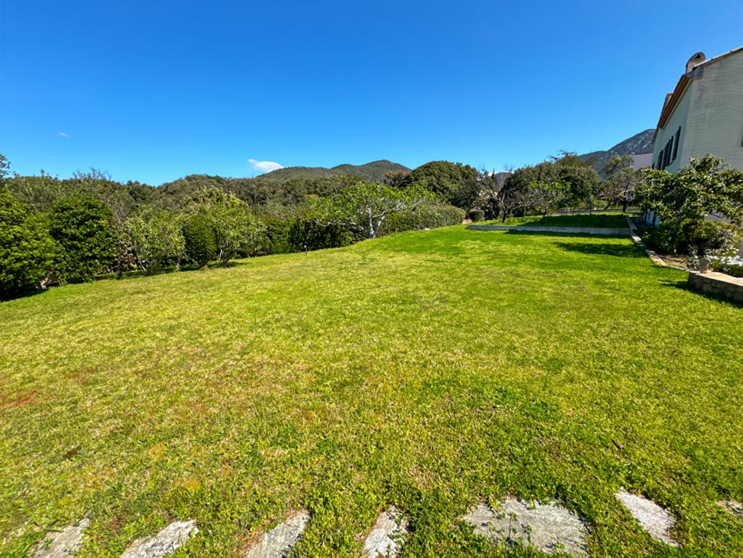 COGGIA Maison a SAGONE  de 233 m2 proche plage 13