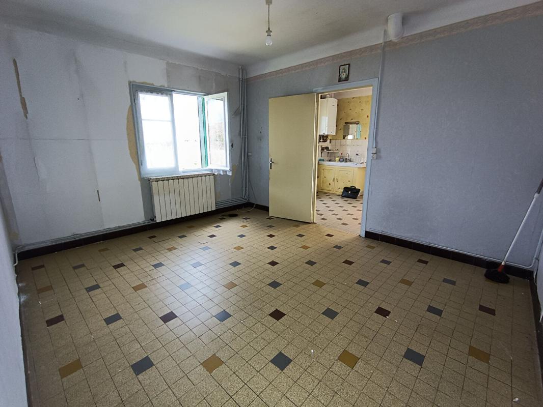 MAGNY-COURS MAGNY-COURS - MAISON 3 CHB AVEC GARAGE DOUBLE 6