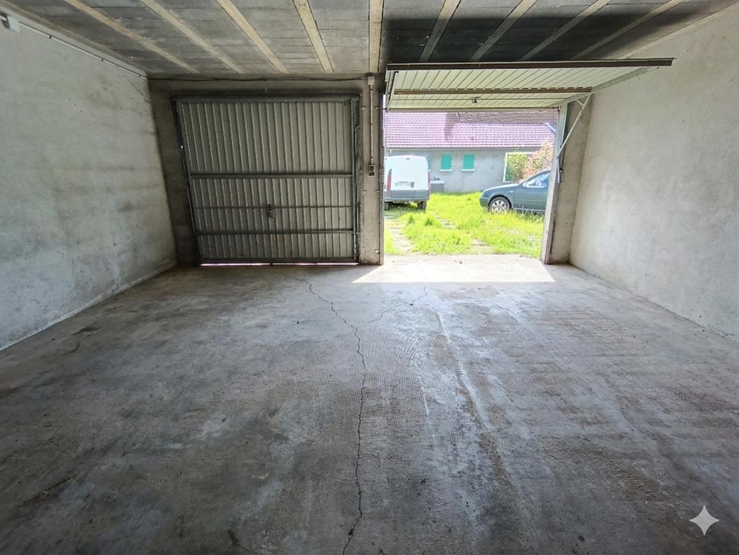 MAGNY-COURS MAGNY-COURS - MAISON 3 CHB AVEC GARAGE DOUBLE 7