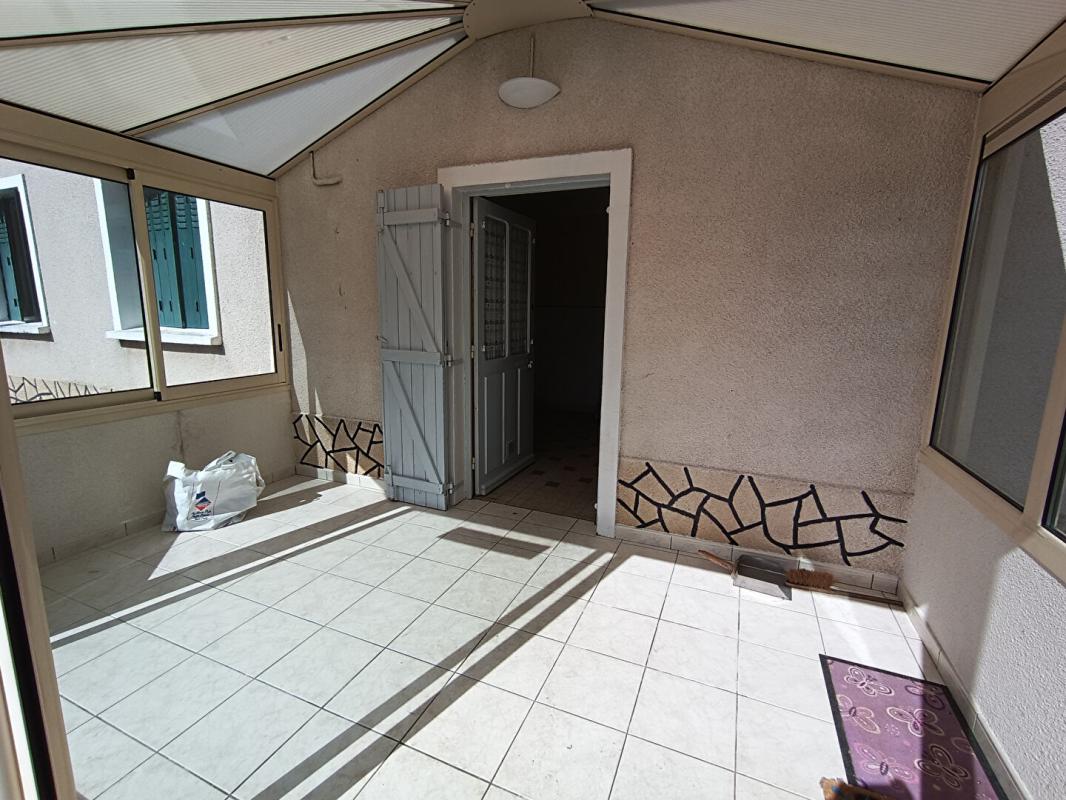 MAGNY-COURS MAGNY-COURS - MAISON 3 CHB AVEC GARAGE DOUBLE 9