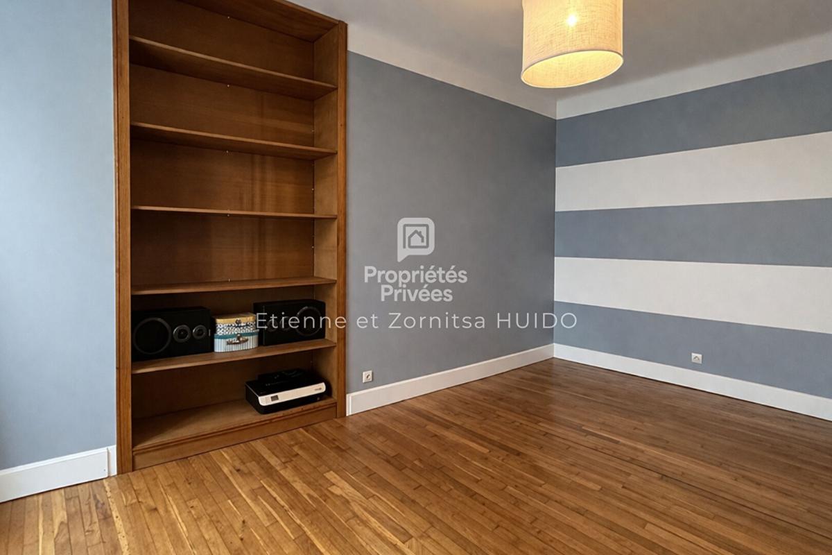 VATAN Maison 5 pièces de centre ville 11