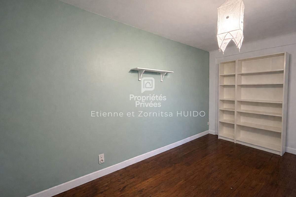 VATAN Maison 5 pièces de centre ville 12