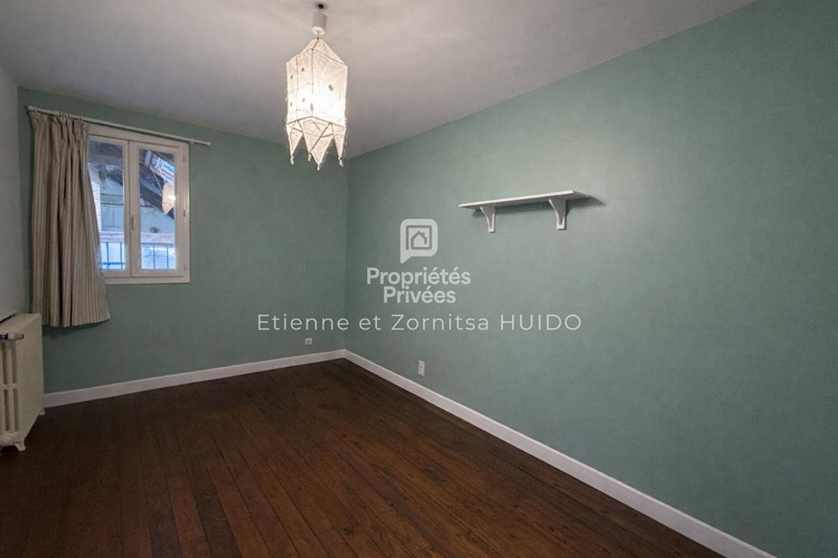 VATAN Maison 5 pièces de centre ville 13