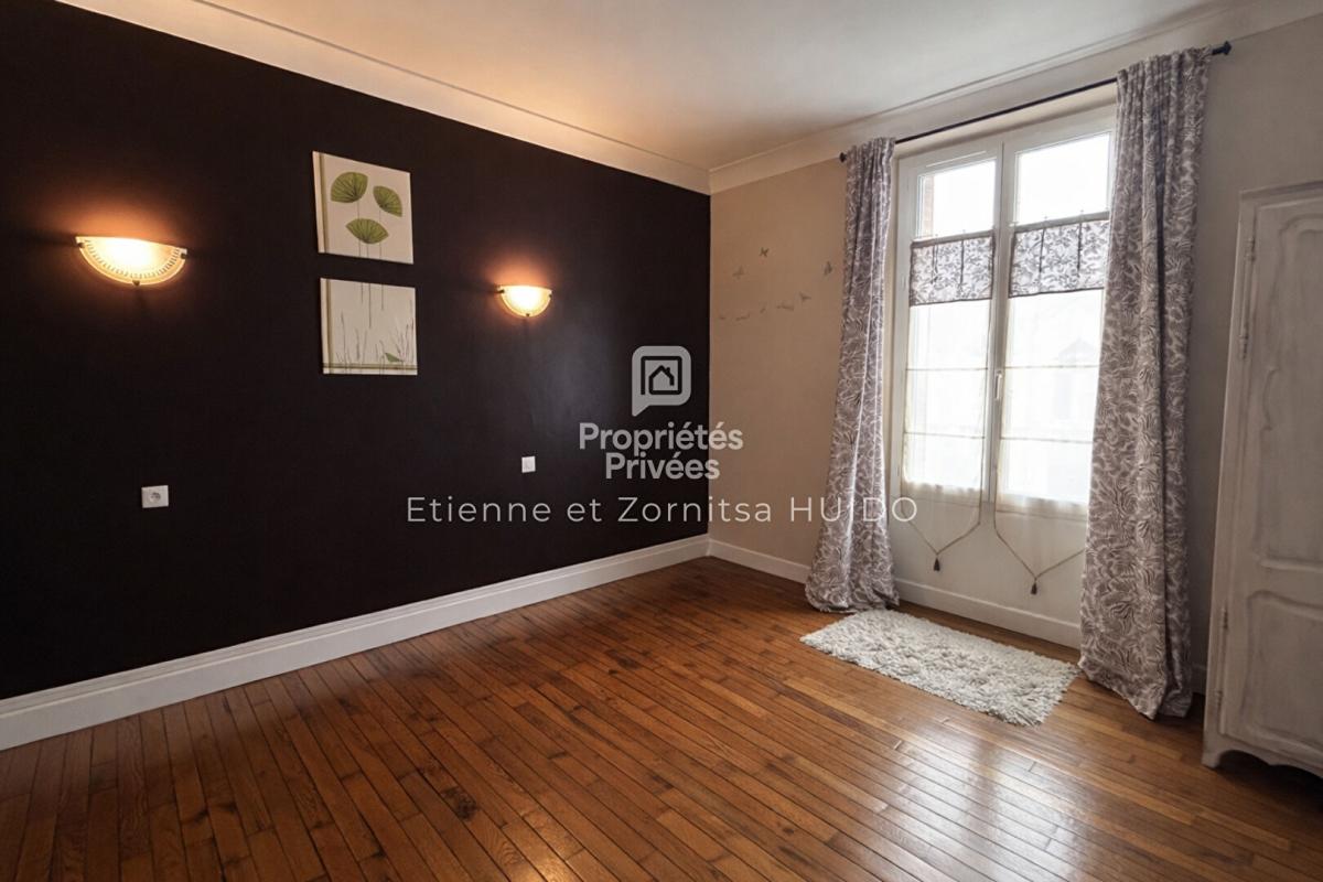 VATAN Maison 5 pièces de centre ville 8