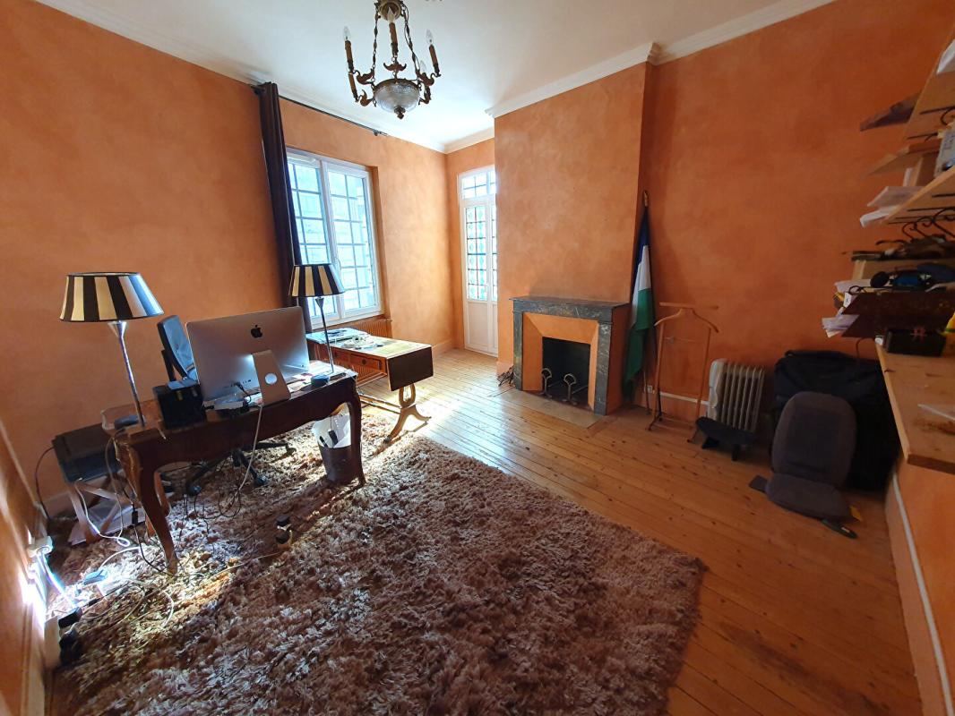 BOURGES Maison à colombages Bourges 7 pièce(s) 177 m2 8