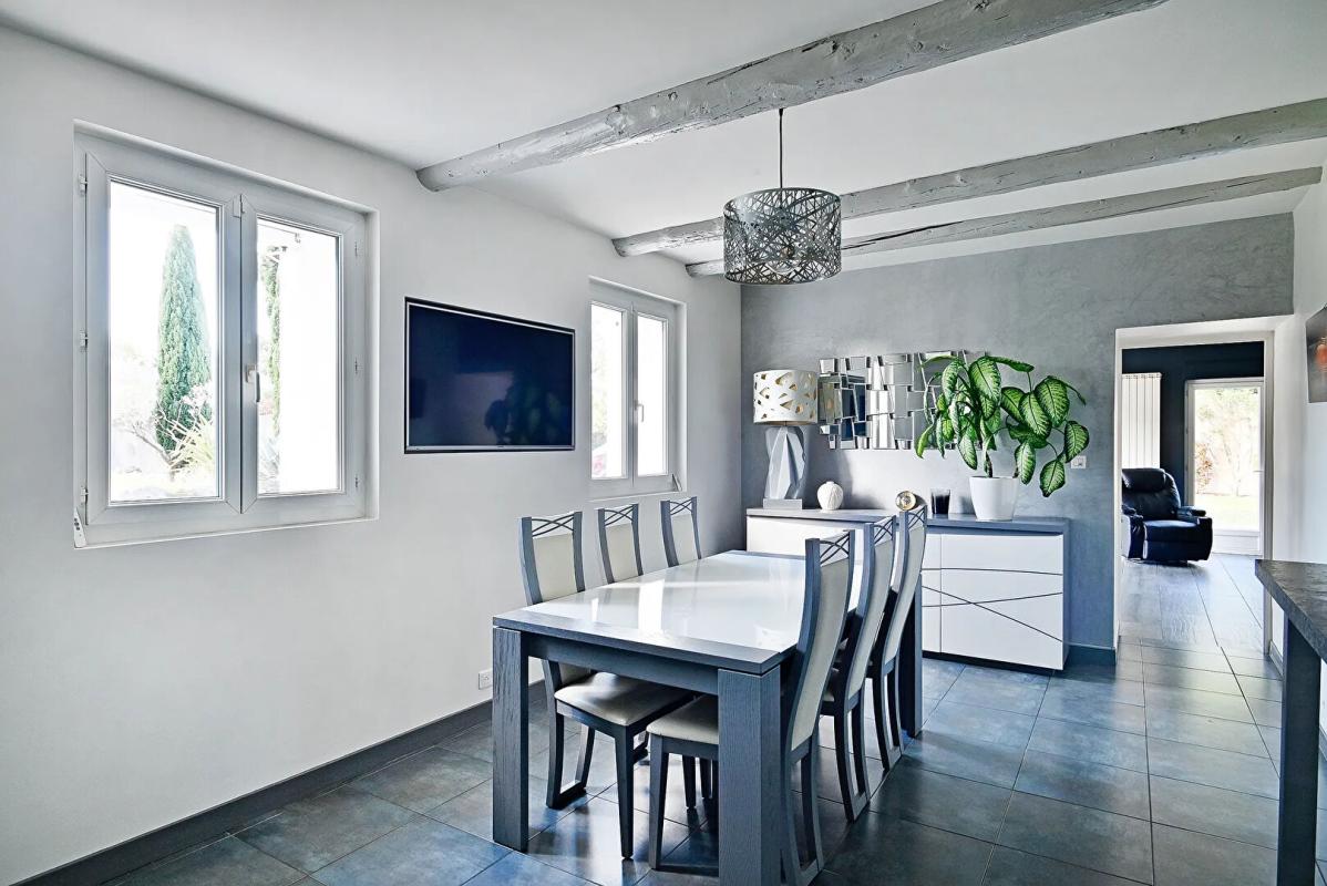 MONTEUX MAS de 11 pièces entièrement rénové à Monteux 4