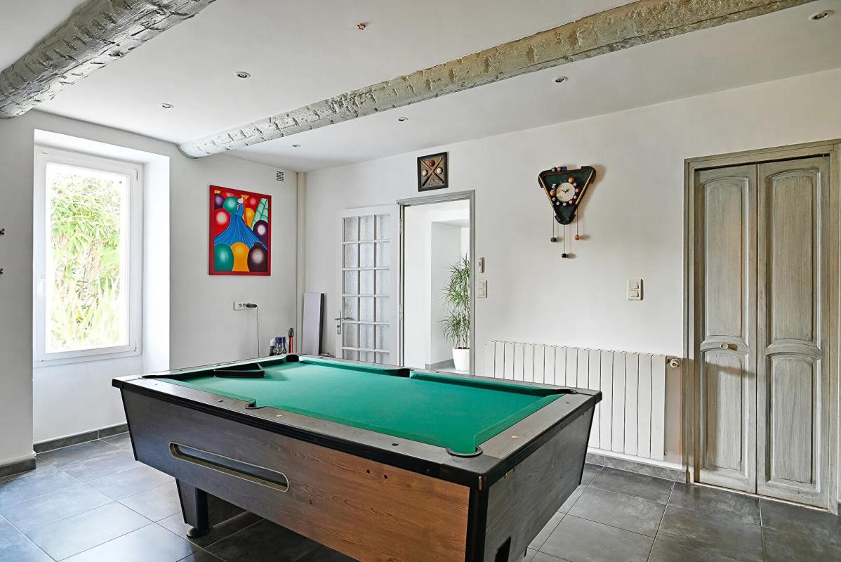 MONTEUX MAS de 11 pièces entièrement rénové à Monteux 5