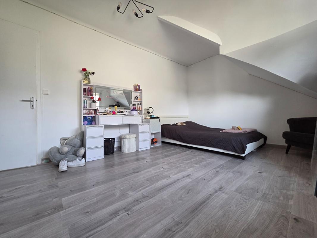 DOURDAN 18 MIN DOURDAN 11