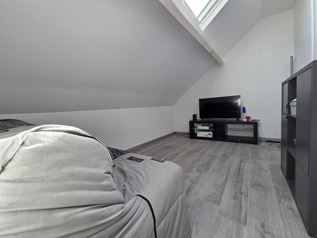 DOURDAN 18 MIN DOURDAN 12