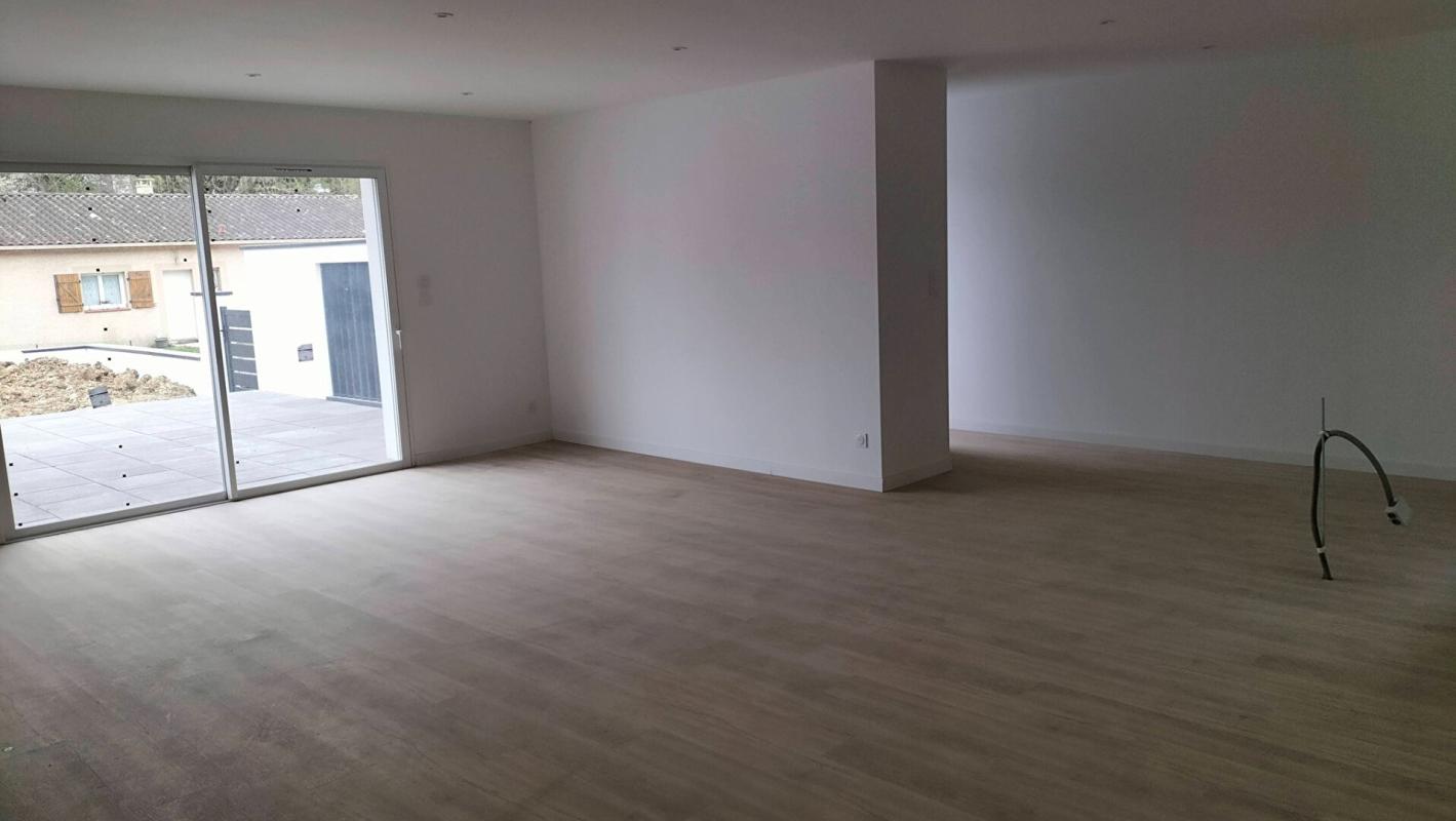 MAUVEZIN Maison 129m² Mauvezin(32120) 6 pieces 9