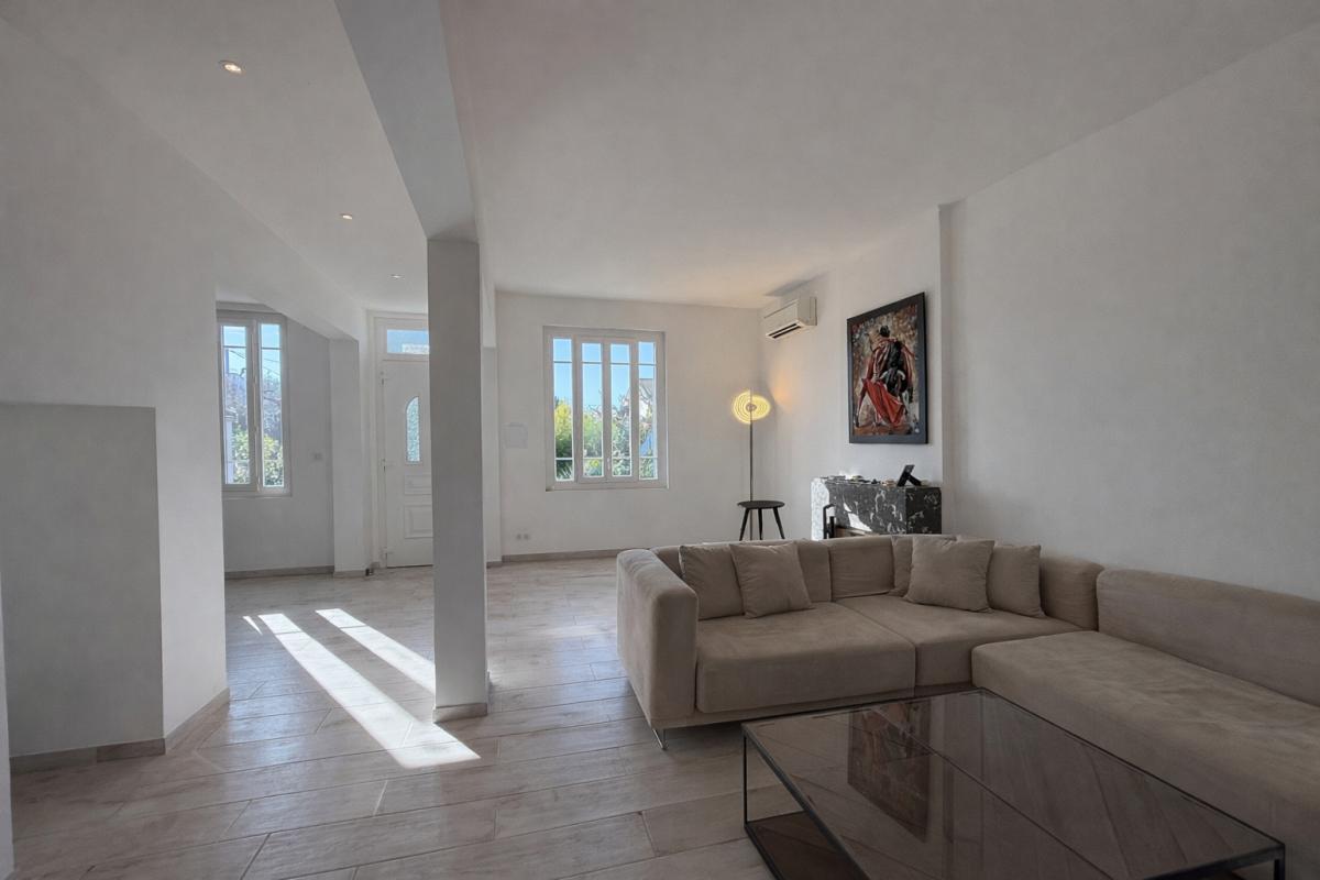 BEZIERS Propriété de 1,5 hectare avec dépendance et grand garage, à 5 min de Béziers 5