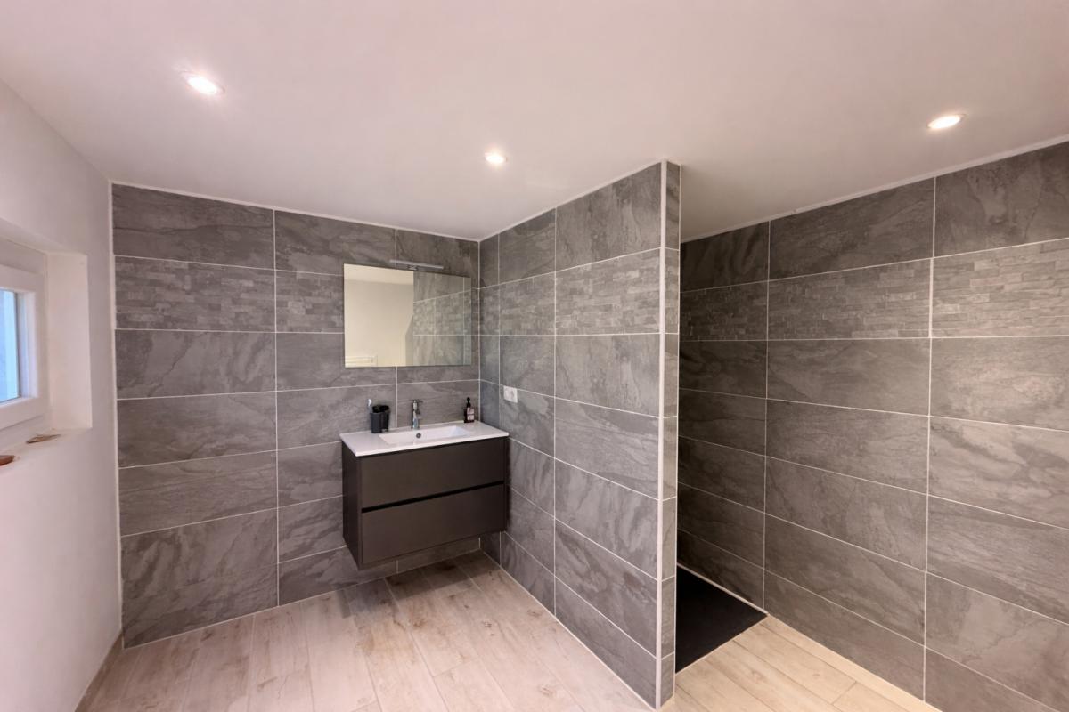 BEZIERS Propriété de 1,5 hectare avec dépendance et grand garage, à 5 min de Béziers 8