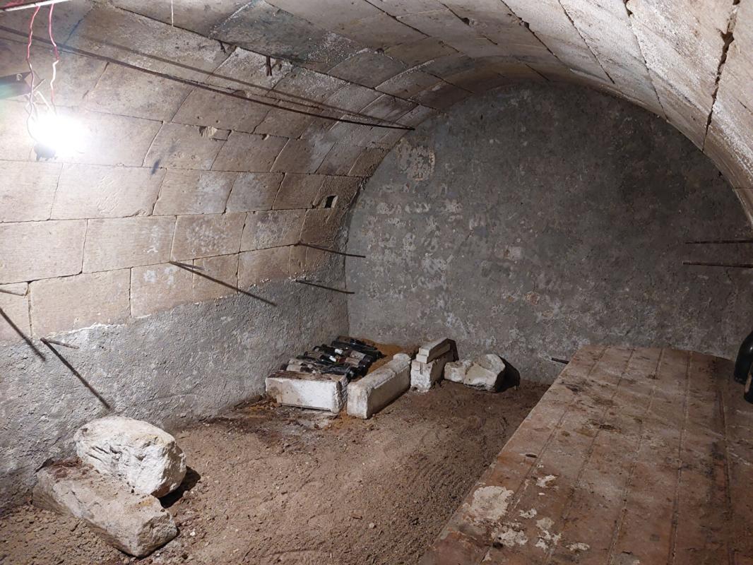 LERNE LERNÉ (37500) : Ensembles de Bâtisses à rénover (315 m2) 16