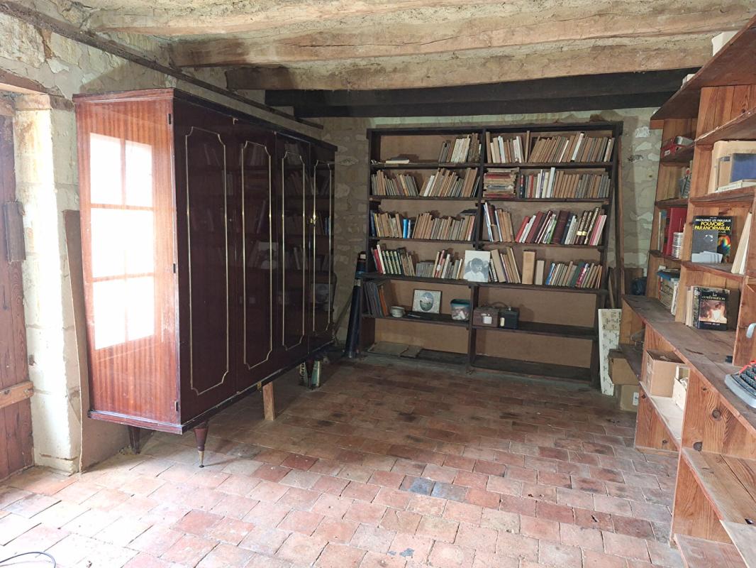 LERNE LERNÉ (37500) : Ensembles de Bâtisses à rénover (315 m2) 8