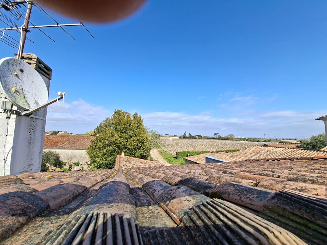 SAINT-ESTEPHE Belle Maison de village pierre à SAINT-Estèphe Médoc 6 pièce(s) 120 m2 6