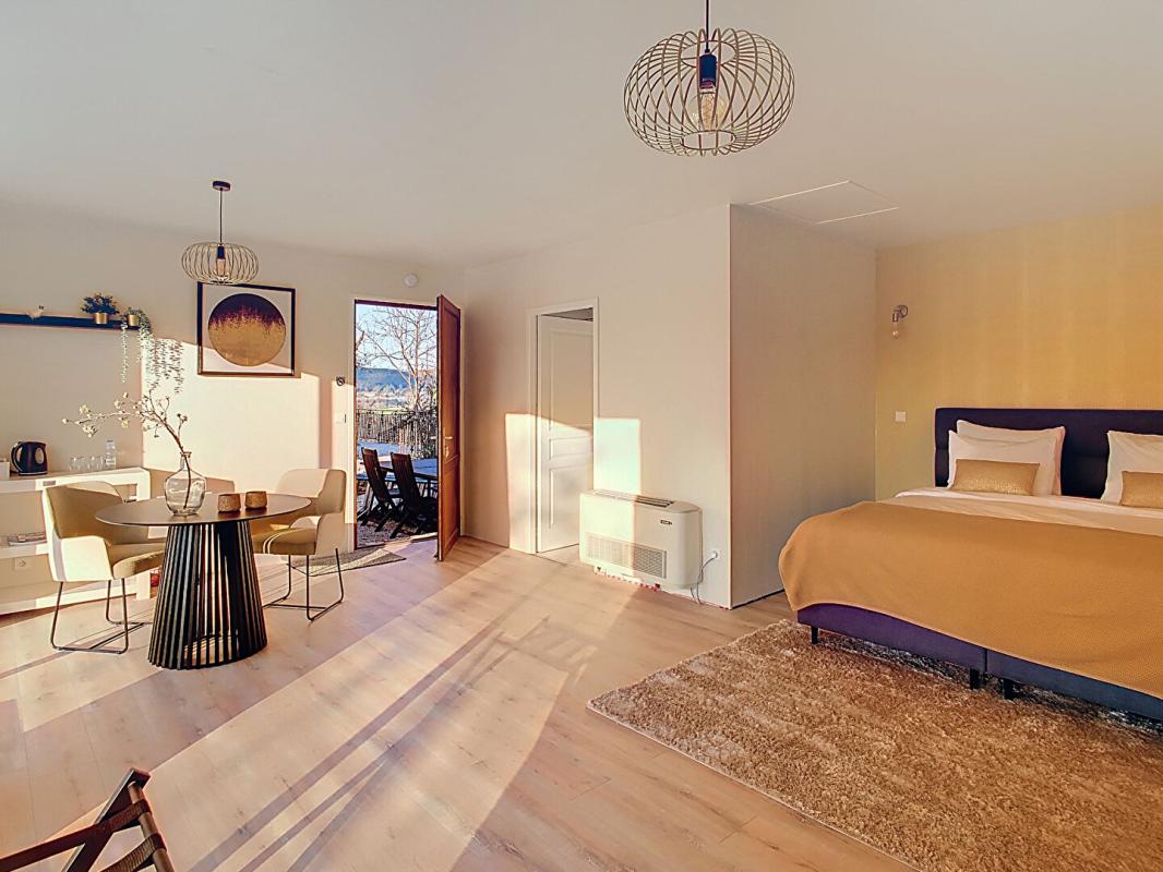 CASTELNAUD-LA-CHAPELLE Magnifique propriété avec piscine et gîte 17