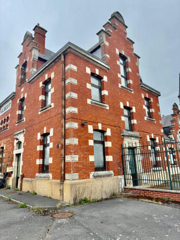 ALBERT Immeuble Albert 16 pièce(s) 326 m2 . Bâtiment chargé d'histoire , Idéal pour investisseur ou marchand de biens 1