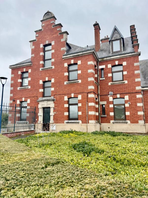 ALBERT Immeuble Albert 16 pièce(s) 326 m2 . Bâtiment chargé d'histoire , Idéal pour investisseur ou marchand de biens 2