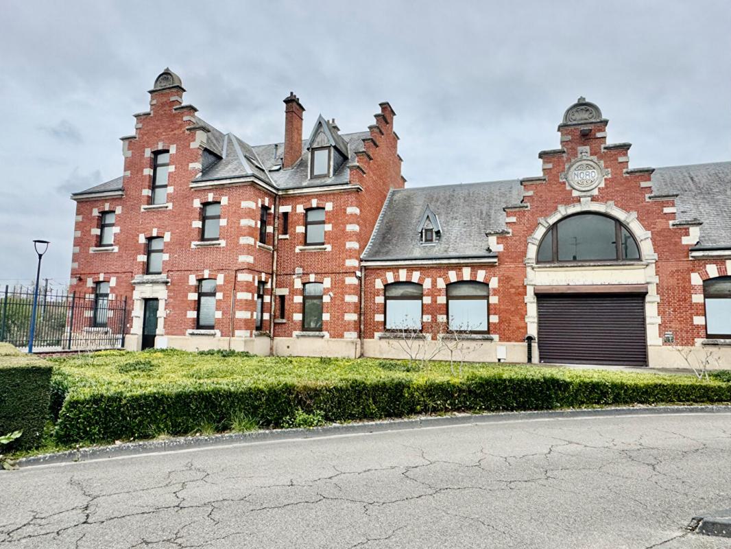 ALBERT Immeuble Albert 16 pièce(s) 326 m2 . Bâtiment chargé d'histoire , Idéal pour investisseur ou marchand de biens 9