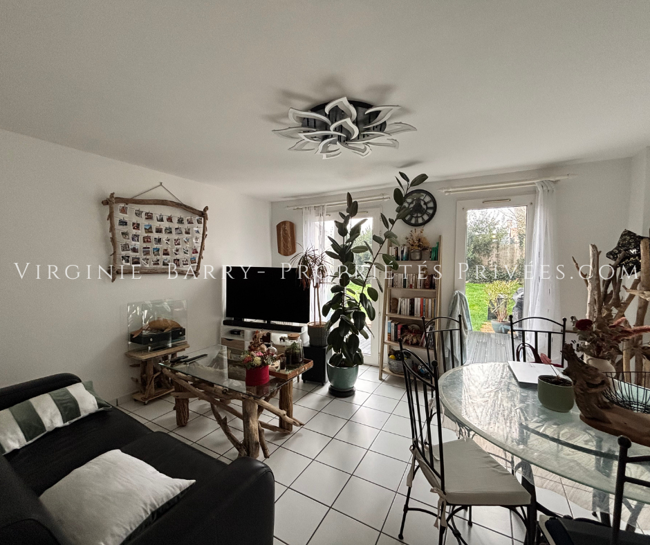 ROCHEFORT MAISON T3 AVEC GRAND GARAGE ET JOLI JARDIN BIEN EXPOSÉ 3