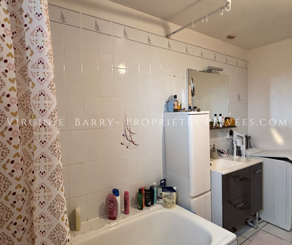 ROCHEFORT MAISON T3 AVEC GRAND GARAGE ET JOLI JARDIN BIEN EXPOSÉ 5