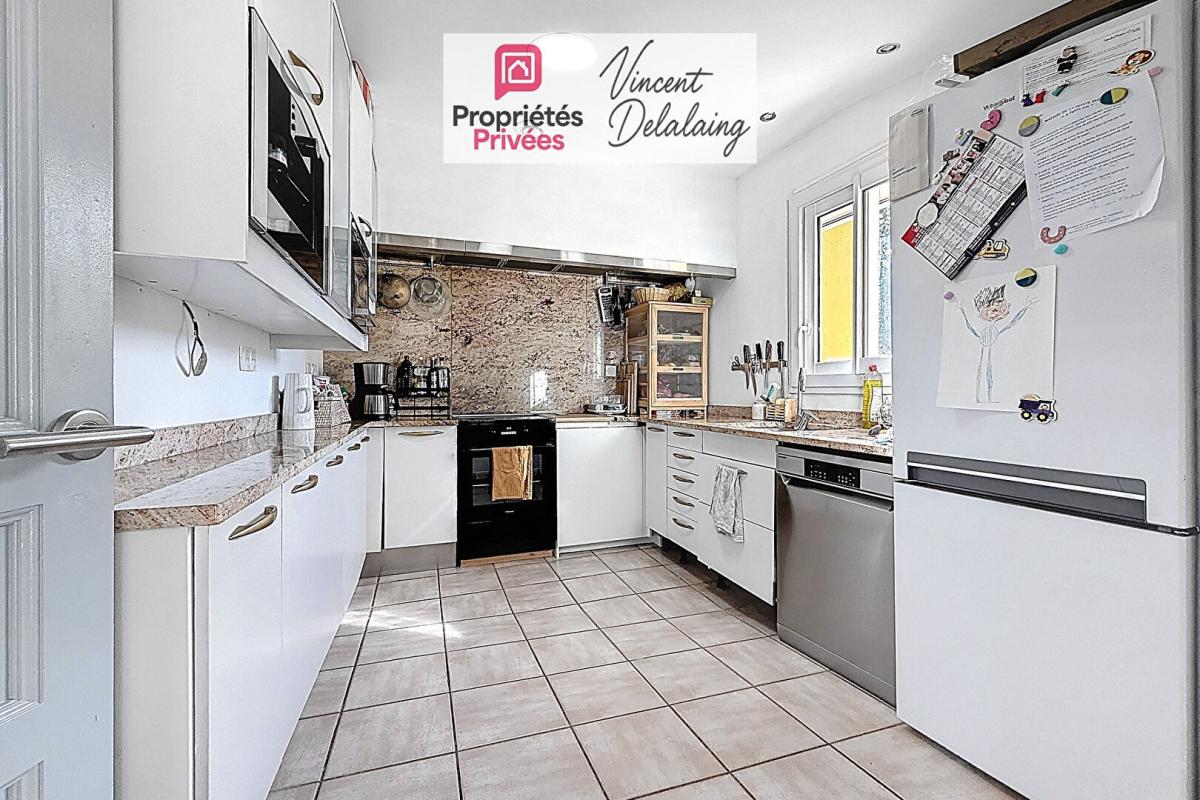 PERTUIS Maison familiale avec piscine, studio indépendant et vue Luberon 7